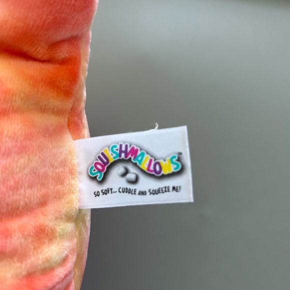 SORORITY - ZETA- 8" Squishmallow - Picture 5 of 7